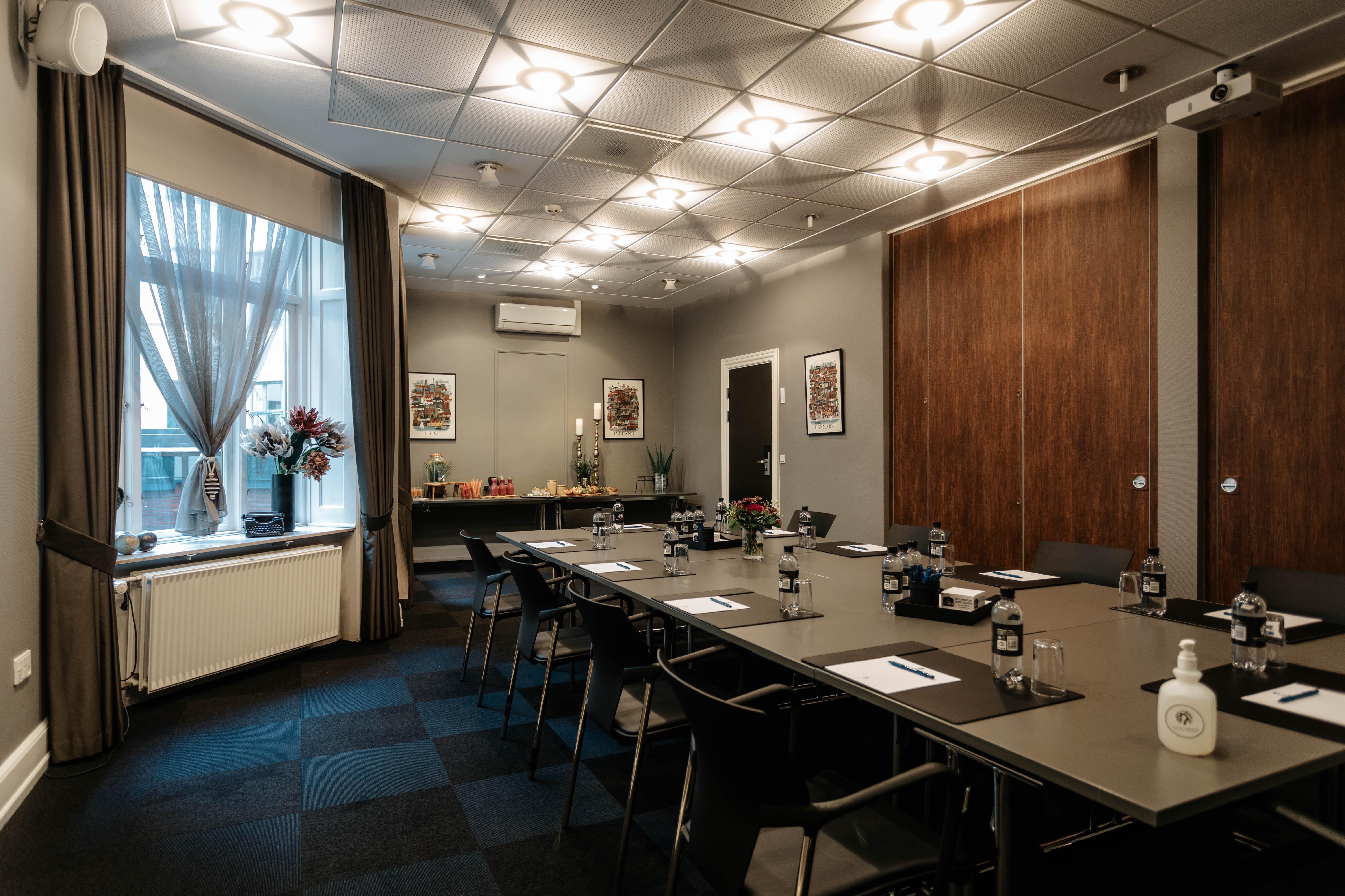Western Hebron Hotel København
